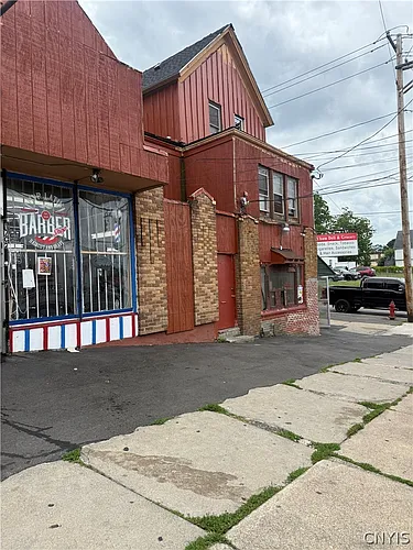 1702 E Fayette St Photo 1