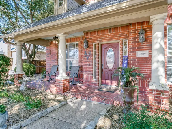 2209 Indian Trl, Rowlett, TX 75088
