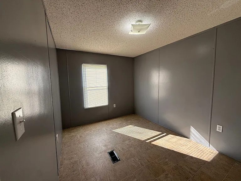 3784 Highway 36 E — Photo 10