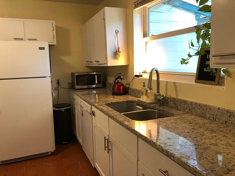 2148 NW 28th Ave — Photo 6
