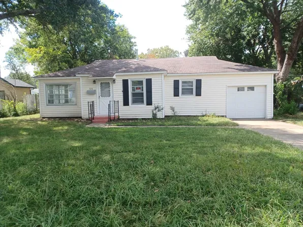 524 S Liberty Ave, Okmulgee, OK 74447