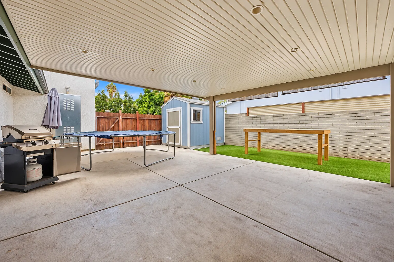 6 bed, 2098 sqft, $8,500 — Photo 4