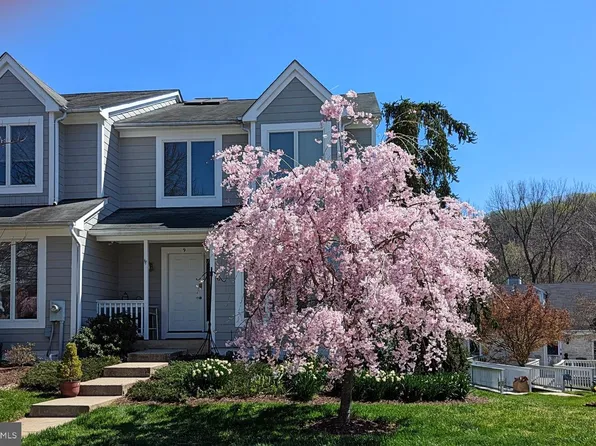 9 Stone Row Ct, Cockeysville, MD 21030