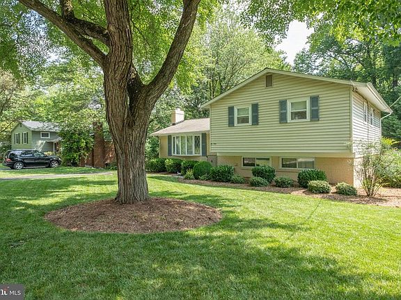 5th image of 3516 Country Hill Dr