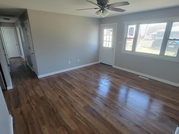 4th image of 1348 S Illinois St