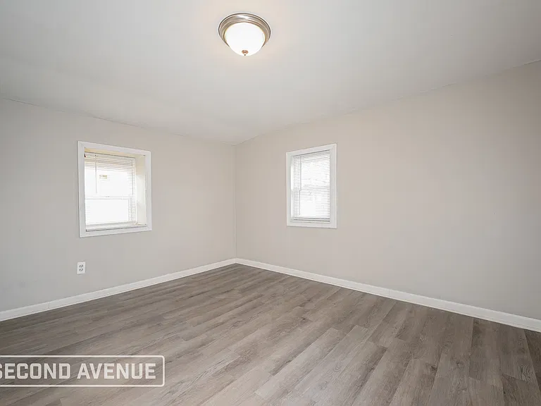 308 Lea St — Photo 17