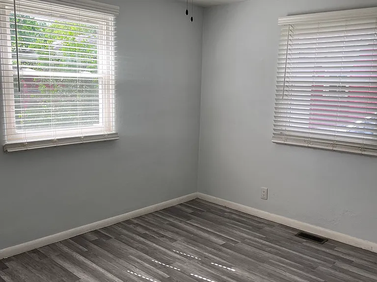 4006 N Bolton Ave — Photo 9