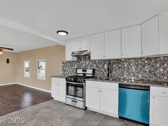 4th image of 3477 Cape Cod Dr
