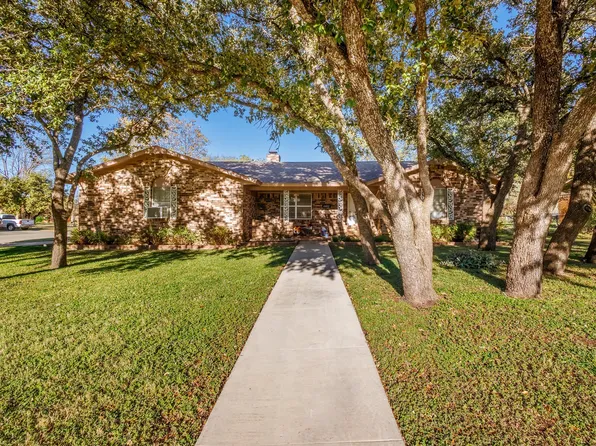 4402 Rosewood Dr, Brownwood, TX 76801