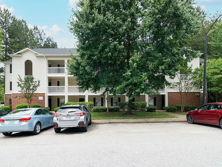 3001 Trailwood Pines Ln #203 — Photo 2