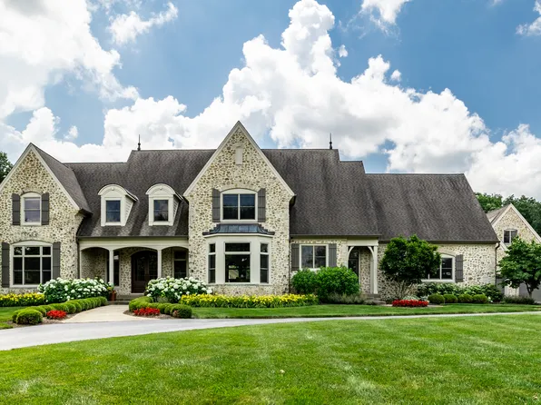 9681 Pleasant View Ln, Zionsville, IN 46077