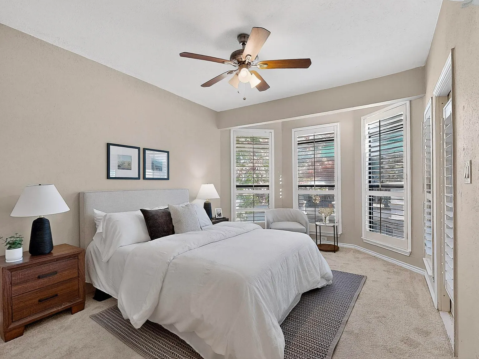 2 bed, 1128 sqft, $1,850 — Photo 3