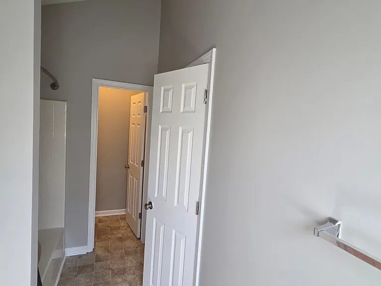 2708 Rozzelles Landing Dr — Photo 20