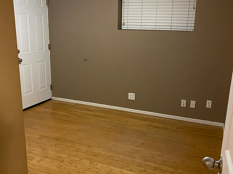 325 San Marino Ave #2 — Photo 7