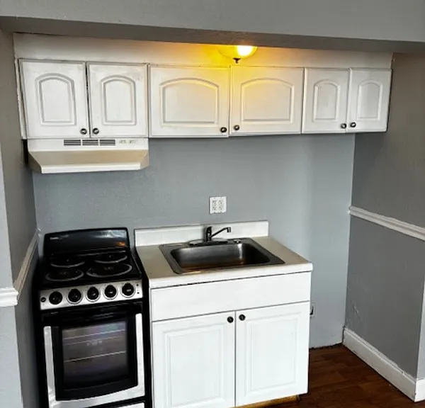 311 W Ashley St #304 — Photo 9