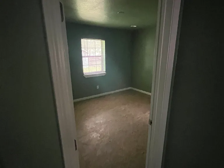 606 Guadalimar St — Photo 11