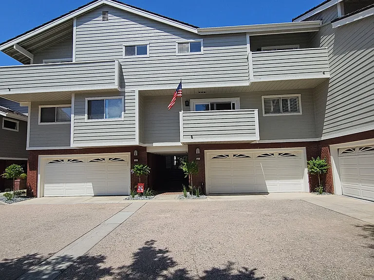 27 Tiburon Ct — Photo 1