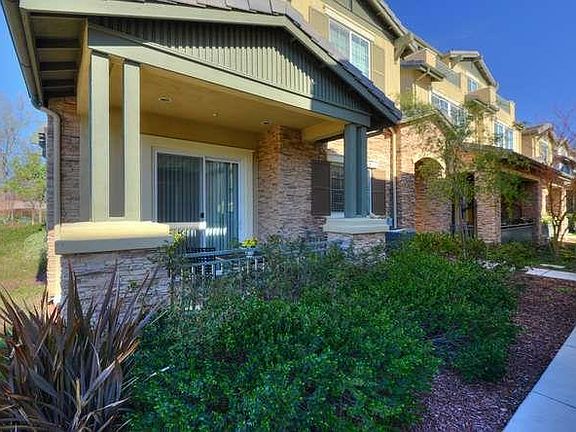 5th image of 2836 Paseo Ln