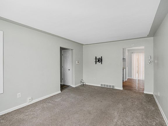 4th image of 4856 Marshall Ave SE