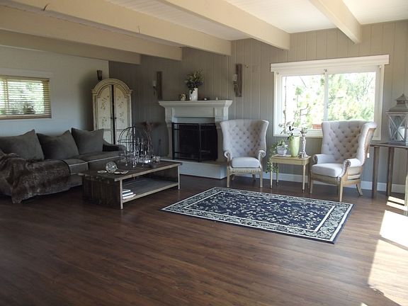 3rd image of 1133 Saint Bernard Way