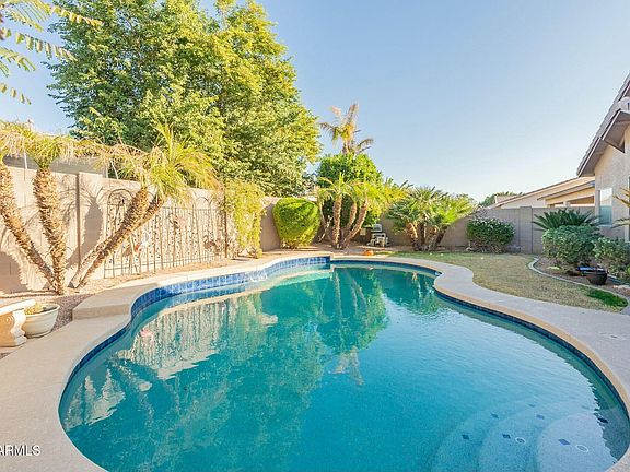 2nd image of 14674 W Mauna Loa Lane