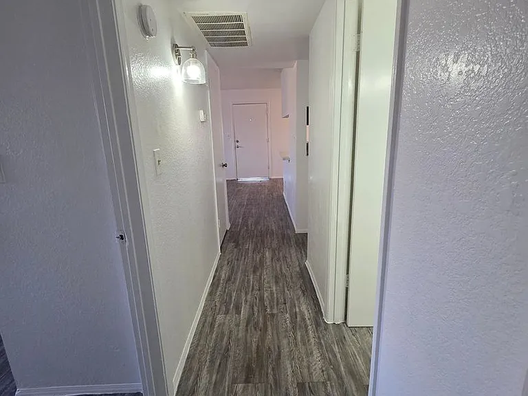 4416 N 35th Ave — Photo 19