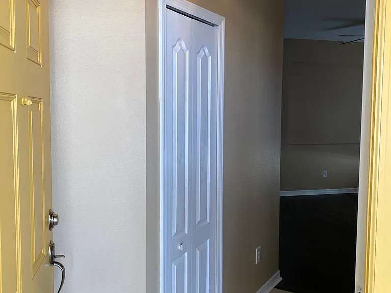 1028 Longville Cir — Photo 15