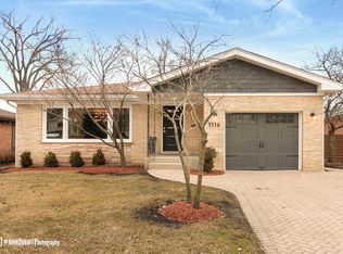1116 W Talcott Rd, Park Ridge, IL 60068