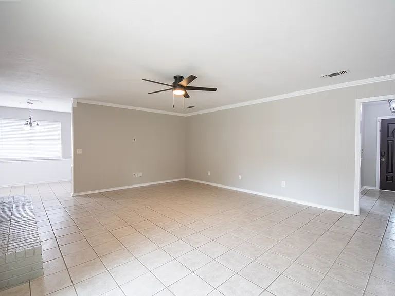 904 Lake Highlands Dr — Photo 15