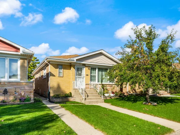 7520 W Ainslie St, Harwood Heights, IL 60706