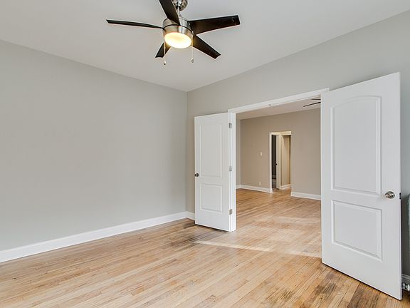5th image of 842 E 53rd St #842-2S
