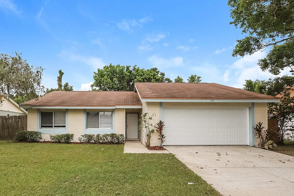 4 bed, 2.0 bath, 1433 sqft, $1,990 — Photo 1