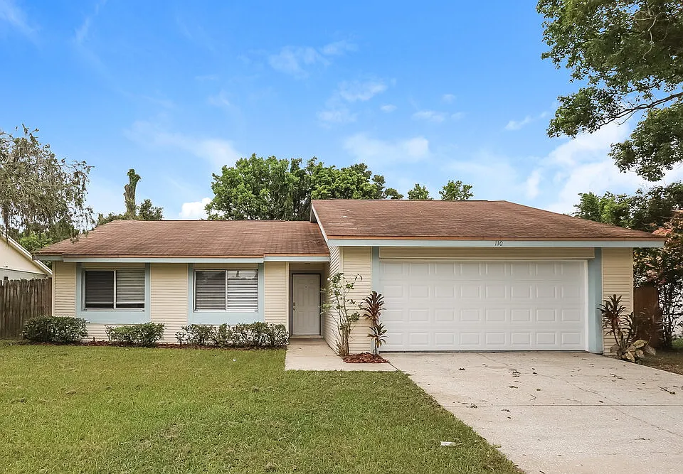 110 Field Ln