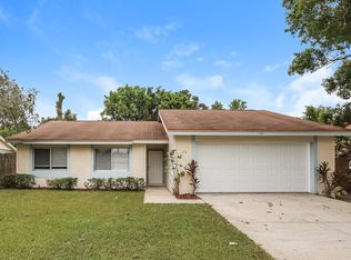 110 Field Ln, Seffner, FL 33584