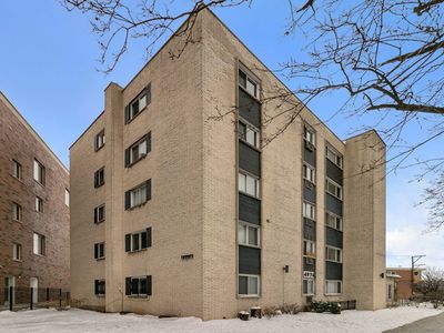 4976 N Milwaukee Ave APT 504, Chicago, IL, 60630