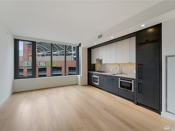 3rd image of 590 1st Ave S APT 914
