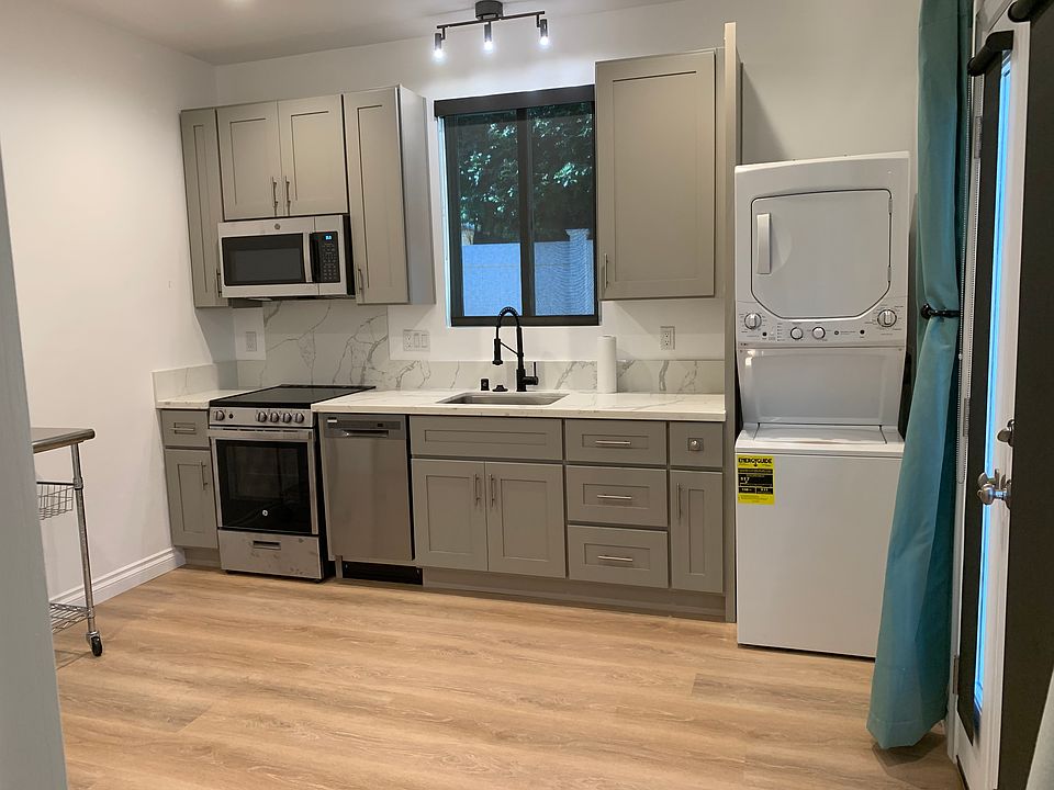 1st image of 6972 Waite Dr #1