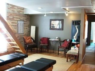 226 Walnut Blvd, Rochester, MI 48307