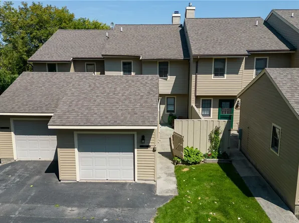 146 State St Unit 102, Clayton, NY 13624