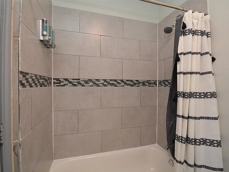 7124 Avenue F #3 — Photo 14