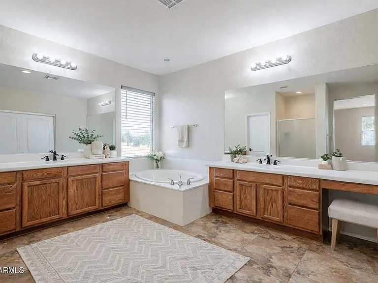6922 S Black Hills Way — Photo 16