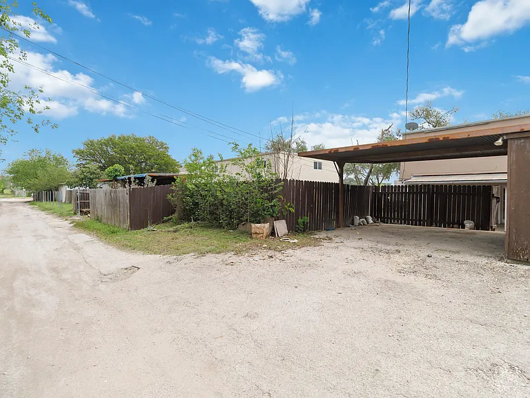 4813 Fred May St — Photo 29