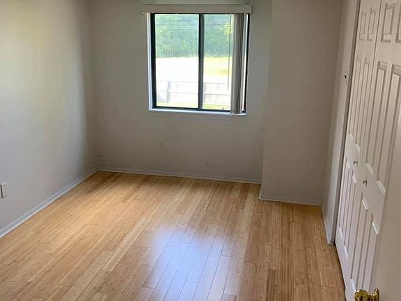5th image of 1472 W Chateau Vert St