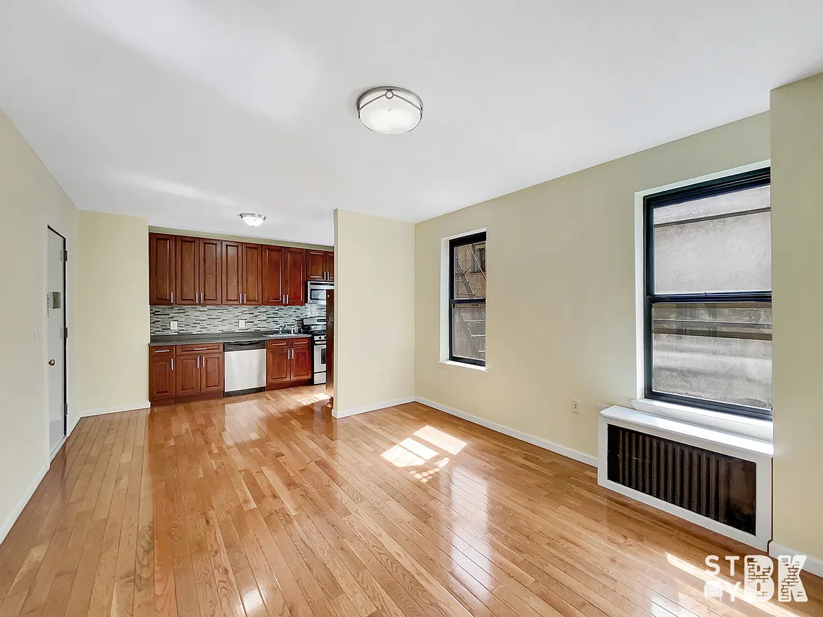 Building Photo - 1494 Ocean Ave #2C
