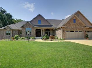 1405 White Oak Ct, Mahomet, IL