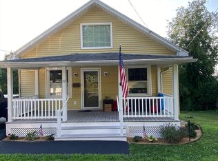 52 Hampton St, Auburn, MA 01501