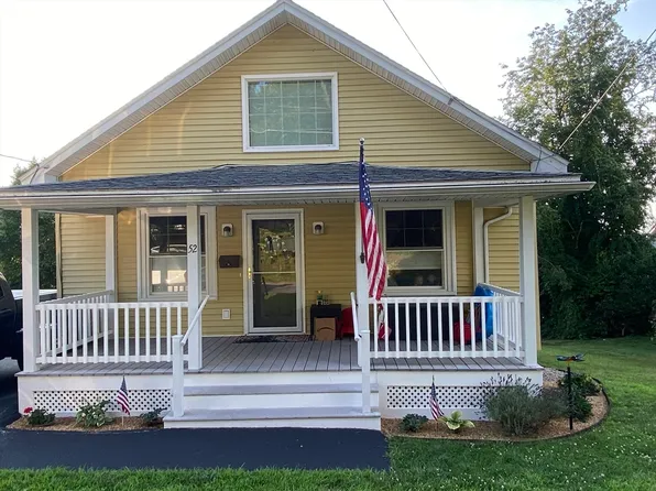 52 Hampton St, Auburn, MA 01501