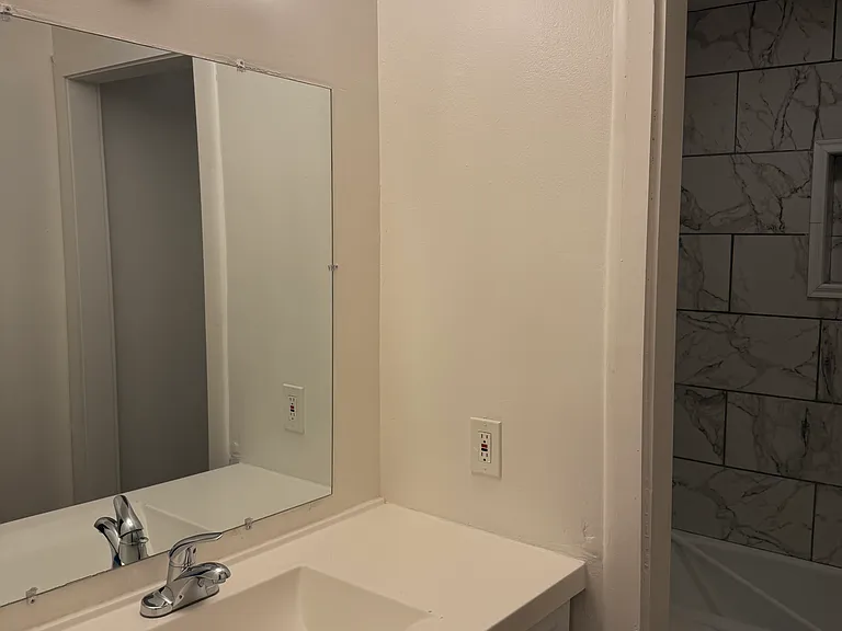 323 Forest Park Rd #7-3 — Photo 12