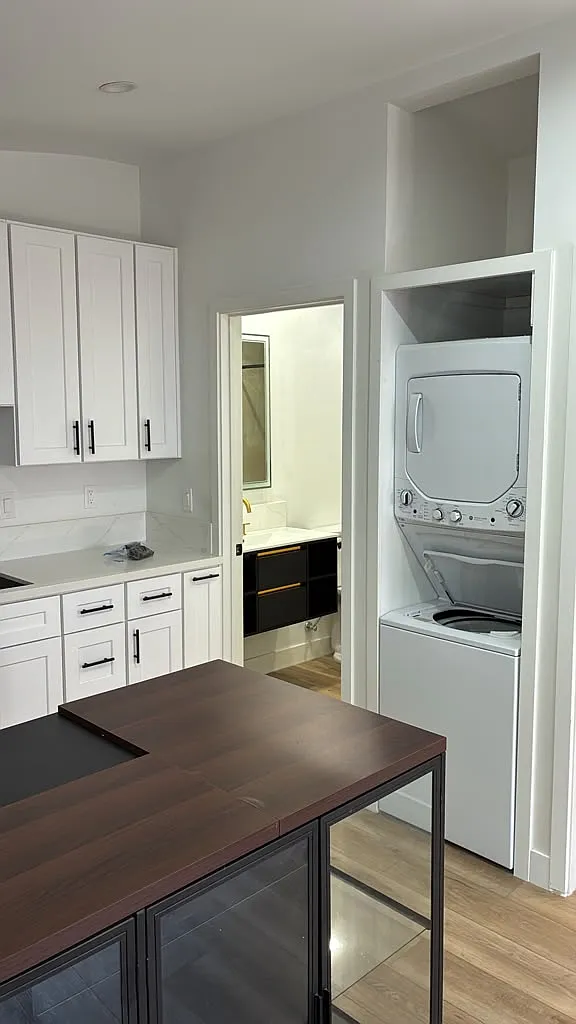 1 bed, 460 sqft, $2,500 — Photo 2