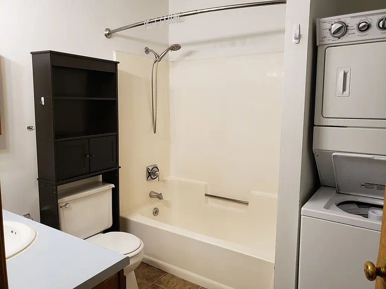 1130 Grand Ave — Photo 14